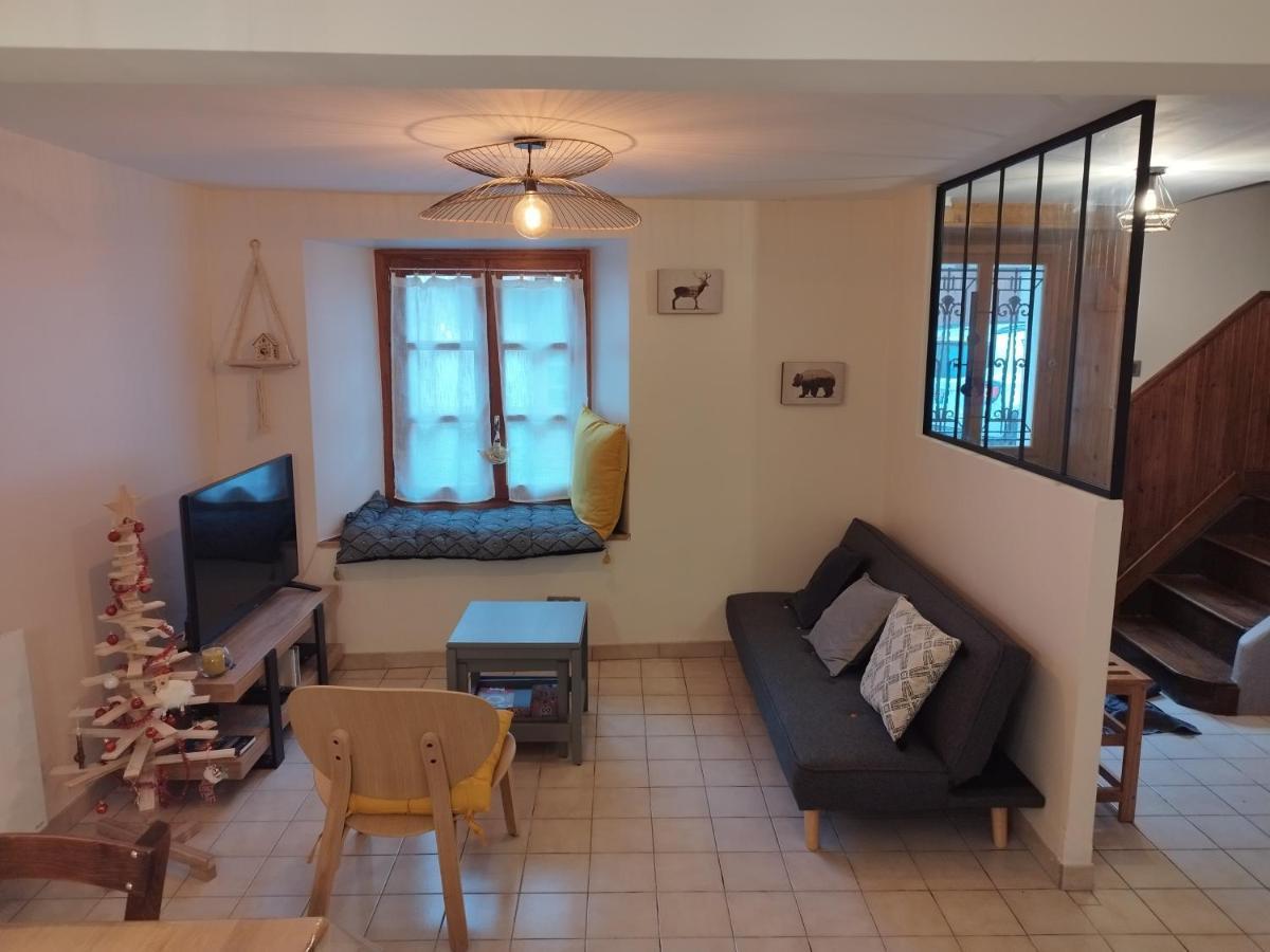 Agreable Maison Au Centre D'Arreau Pour 8 Pers エクステリア 写真
